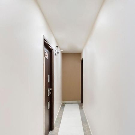 Oyo 69377 Hotel Ruby Mumbai Bagian luar foto