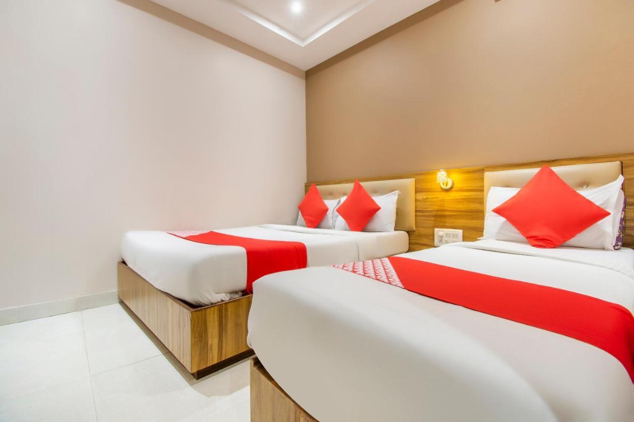 Oyo 69377 Hotel Ruby Mumbai Bagian luar foto